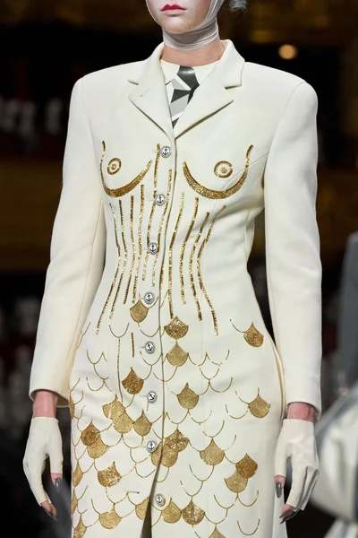 Look 175